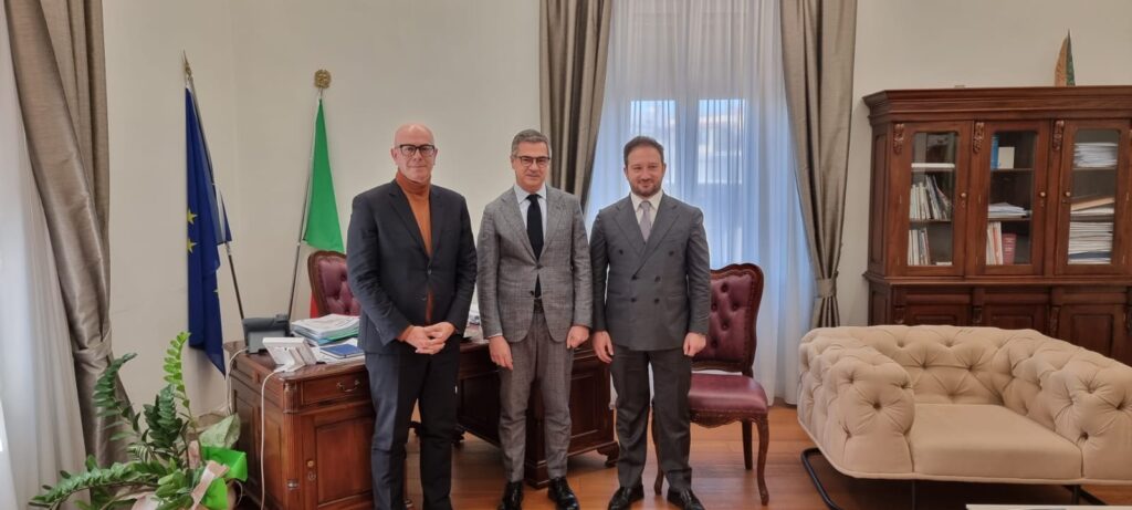Firmato protocollo d’intesa tra Commissario Straordinario di Governo della Zes Calabria e Campania e Confapi