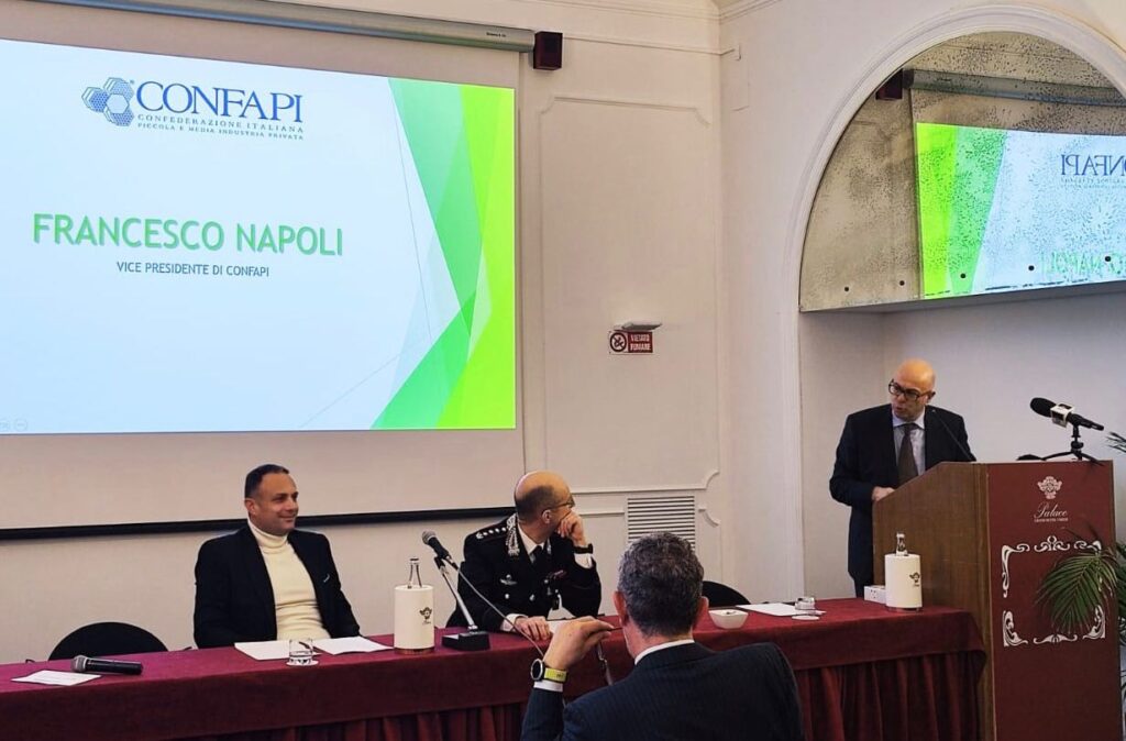 Francesco Napoli al meeting organizzato da Confapi Varese su “La cultura della sicurezza informatica per le aziende”